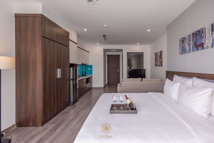 Room 27 of 100