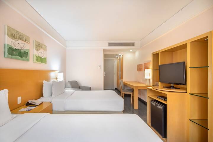 Room 27 of 128