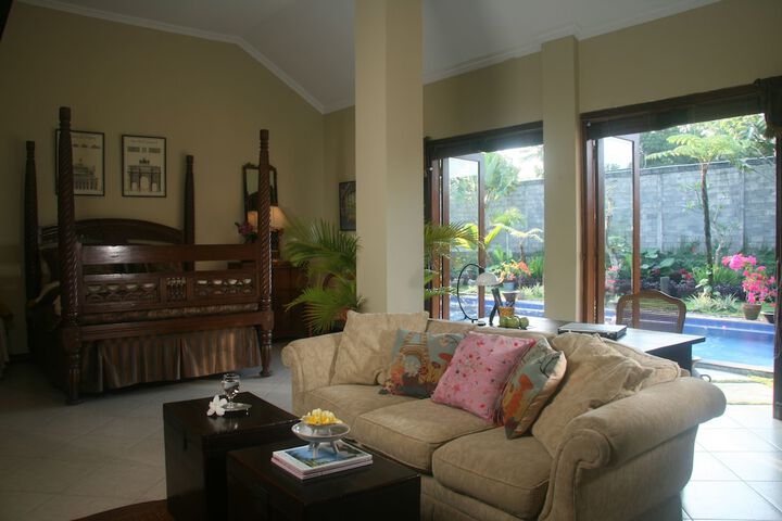 Room 3 of 15