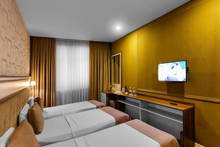 Room 14 of 68