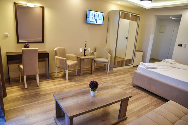 Room 15 of 46