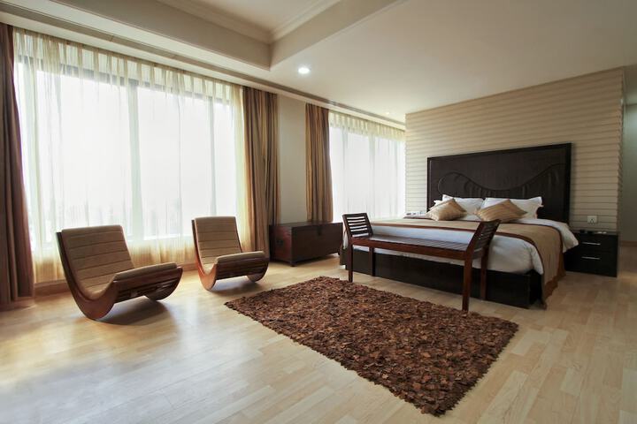 Room 33 of 70