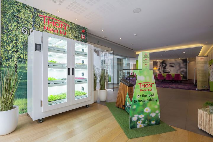 Guest Lobby