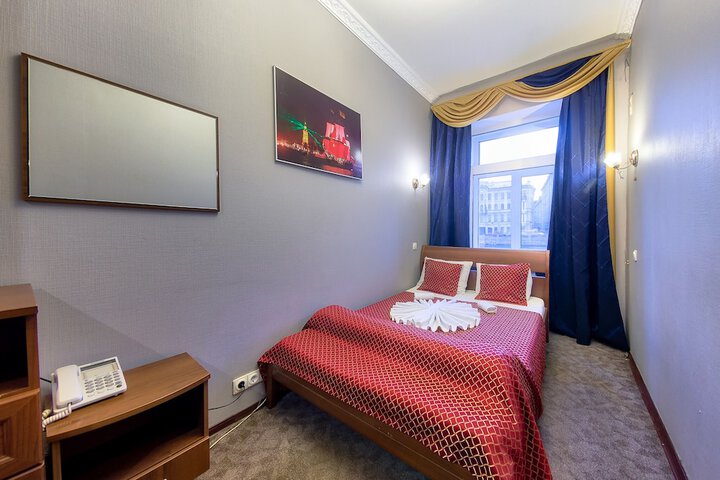 Room 14 of 48