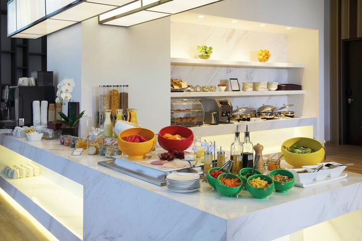 Breakfast area