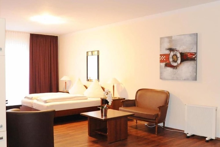 Room 19 of 45