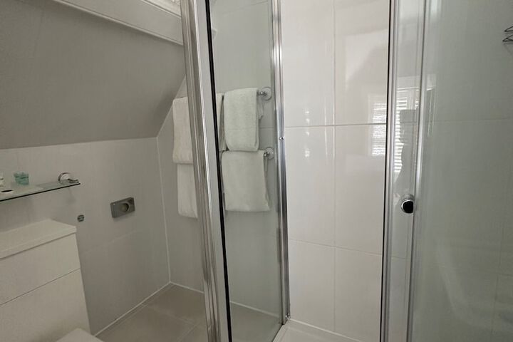 Room 74 of 95