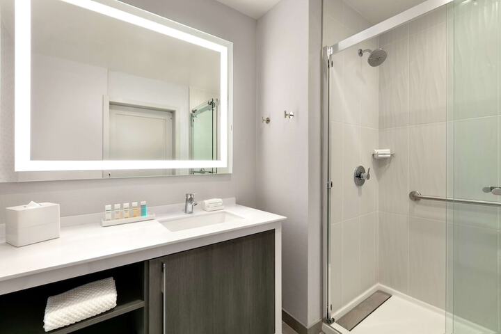 Bathroom shower