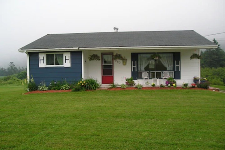 Gullivers Cove Oceanview Cottages
