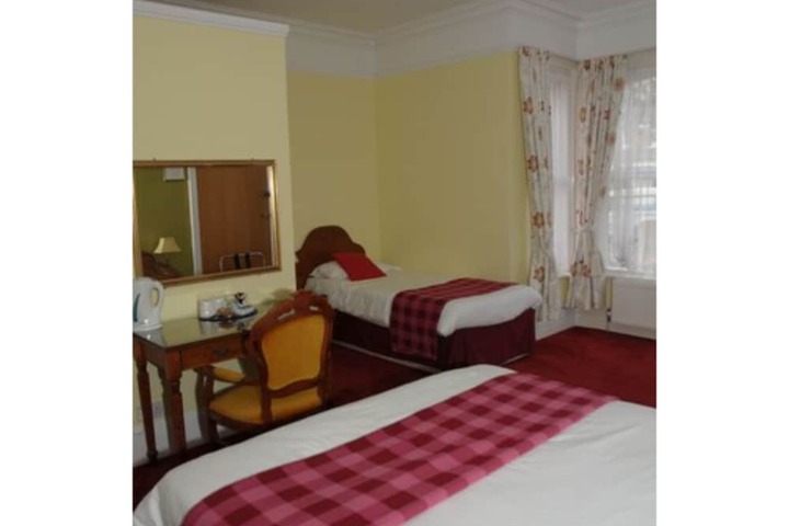 Room 12 of 39