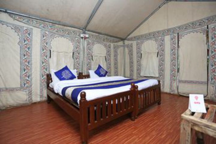 OYO 10981 Hotel Jungle Camp