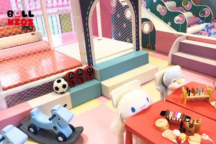 Children's play area - indoor