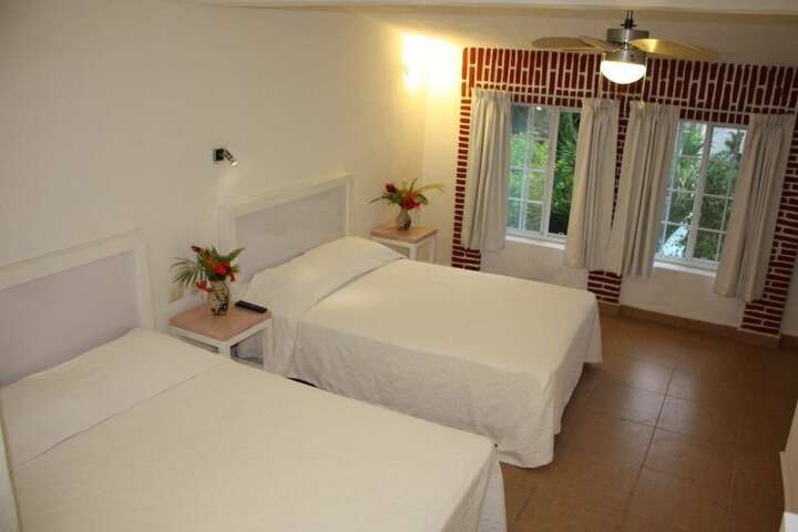 Room 2 of 42