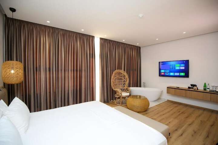 Room 39 of 118