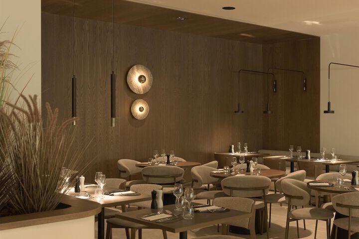 Dining 239 of 357