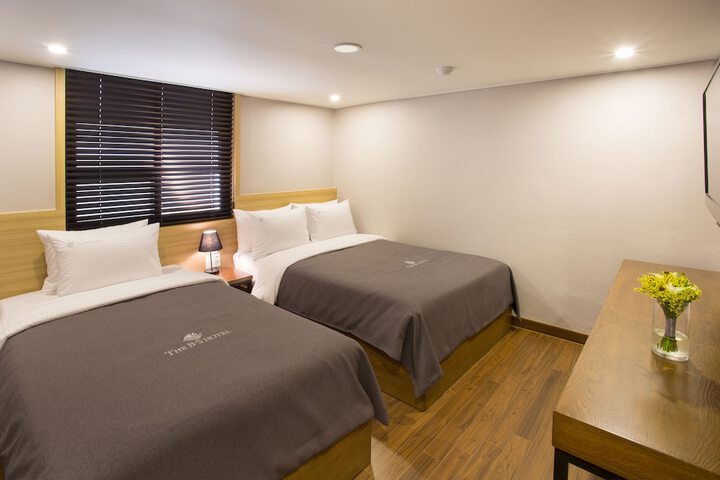 Room 8 of 30