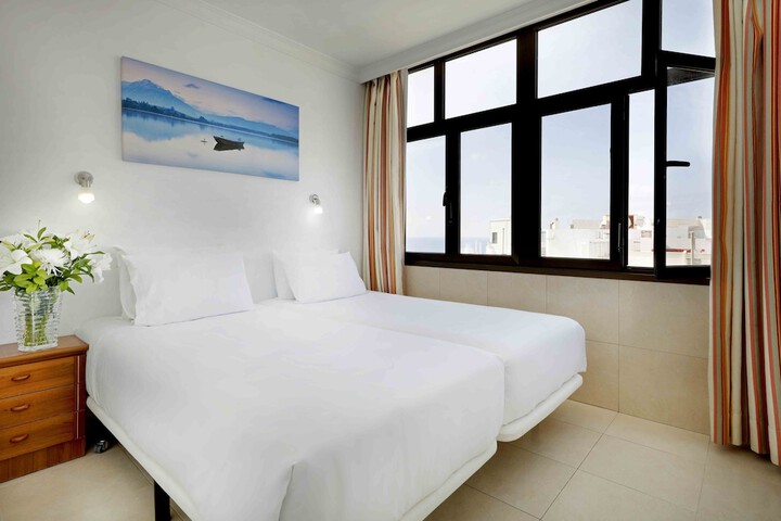 Room 13 of 53