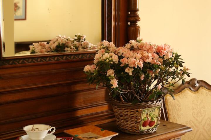 Room amenity