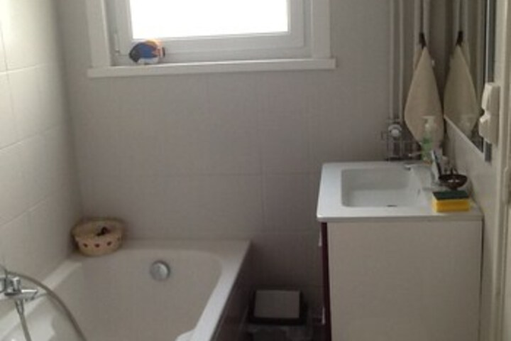 Room 2 of 11