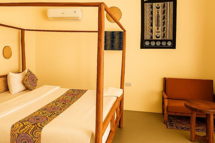 Room 23 of 97