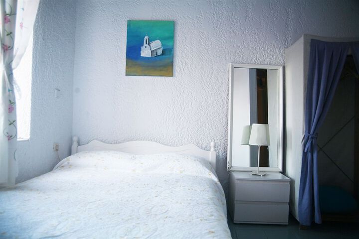 Room 4 of 14