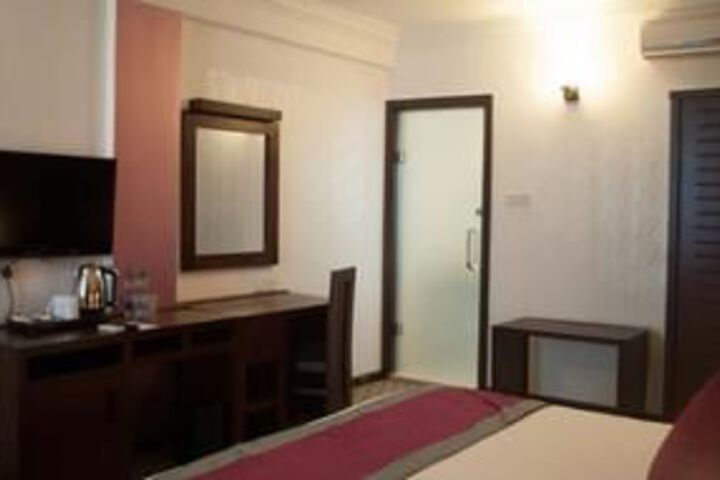 Room 25 of 26