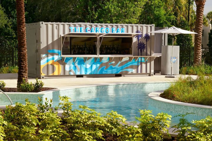 Poolside bar