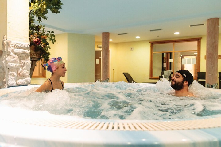 Hot Tub 94 of 122