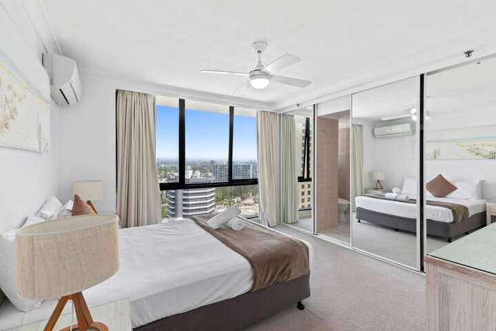 Room 19 of 240