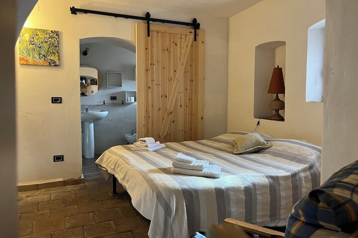 Room 7 of 85