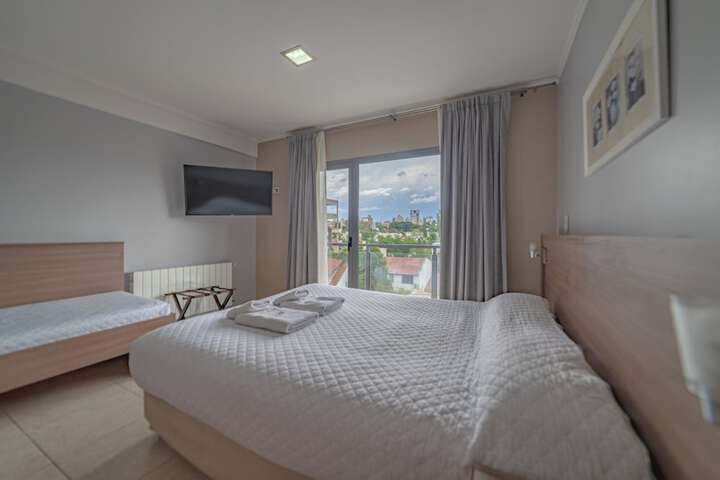 Room 5 of 34