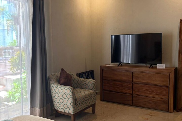 Room 19 of 83