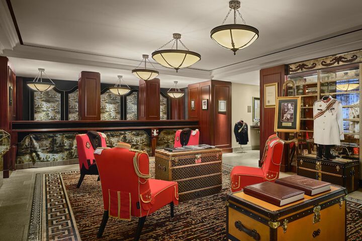 Hotel Lobby