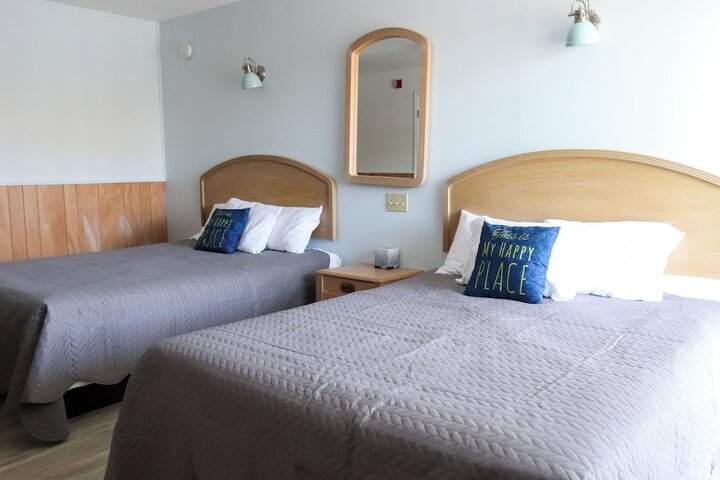 Room 7 of 33