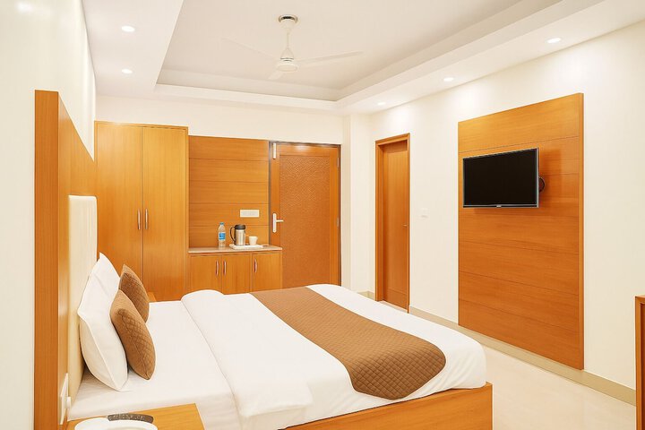 Room 21 of 38