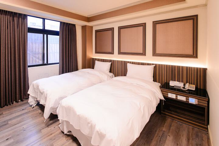 Room 50 of 67