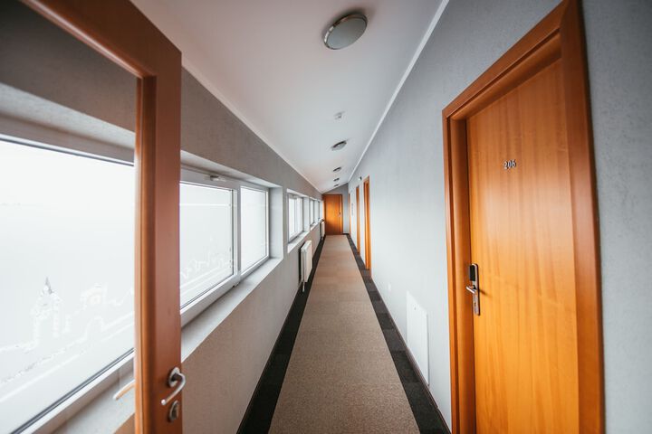 Ballroom/Hall 56 of 68