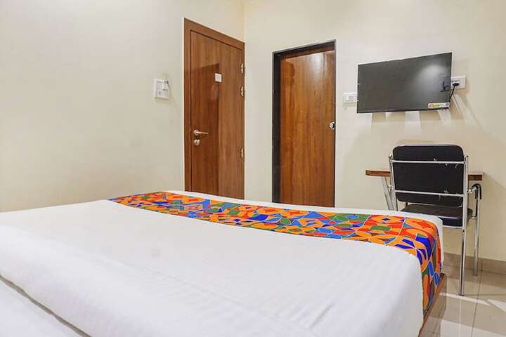 Room 12 of 22