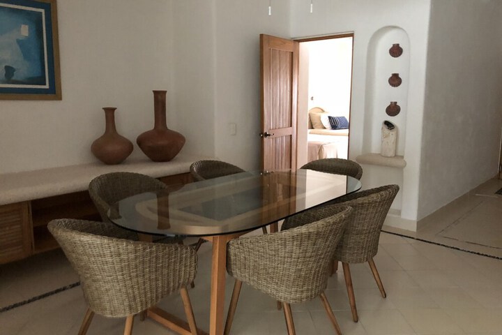 Room 10 of 37