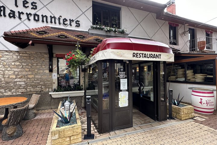 Exterior of Les Marronniers dArc