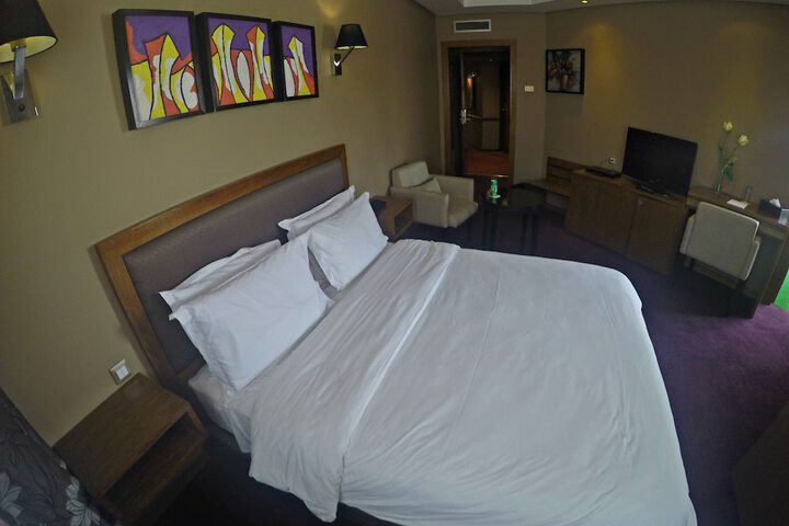 Room 15 of 78