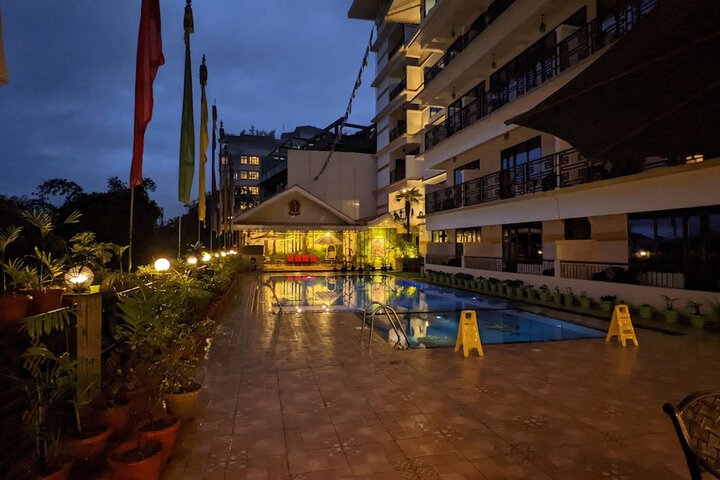Pool 16 of 36