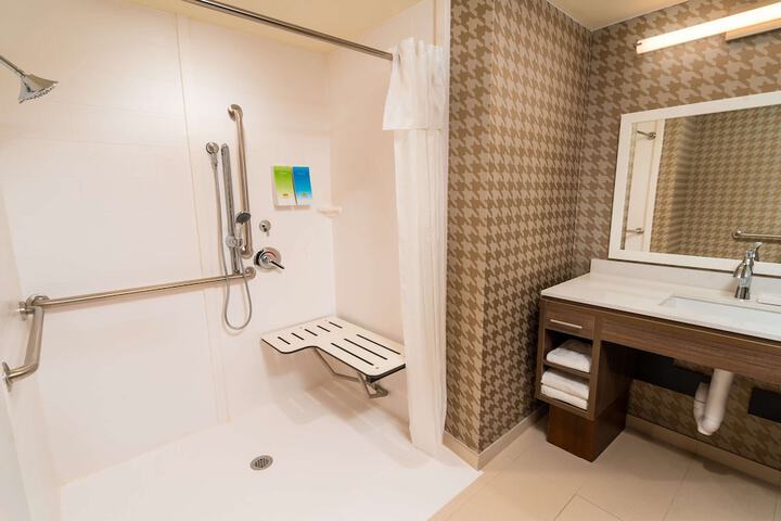 Bathroom shower