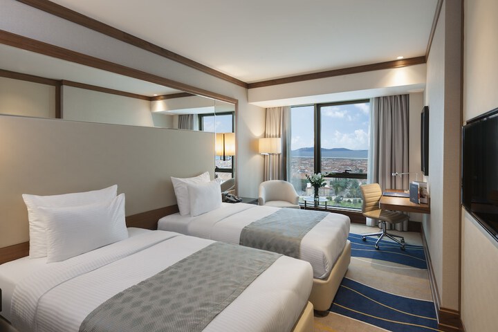 Room 18 of 56