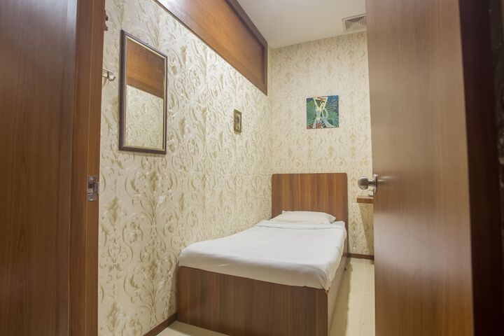 Room 15 of 29