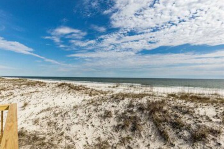 Property Grounds 27 of 38