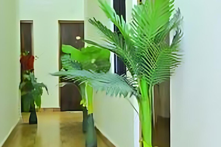 Room 19 of 38