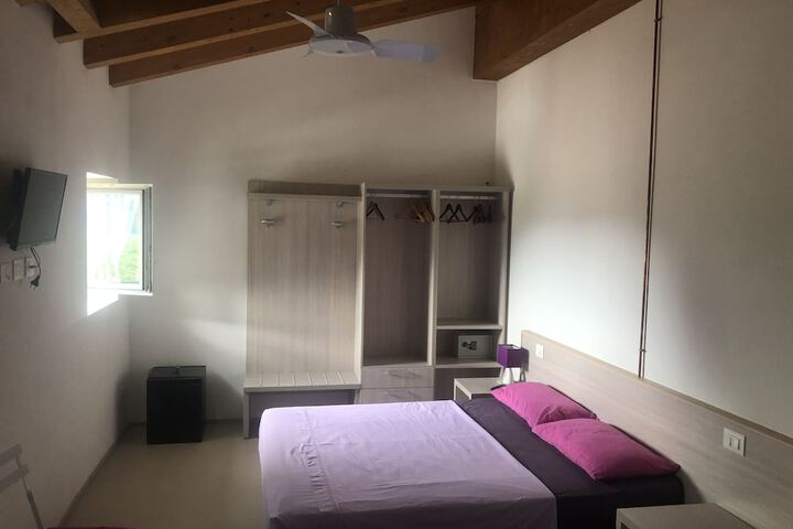 Room 19 of 54