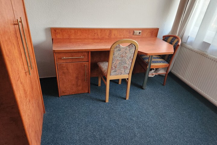 Room 9 of 21