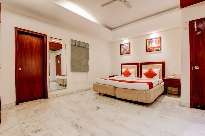 Room 20 of 44